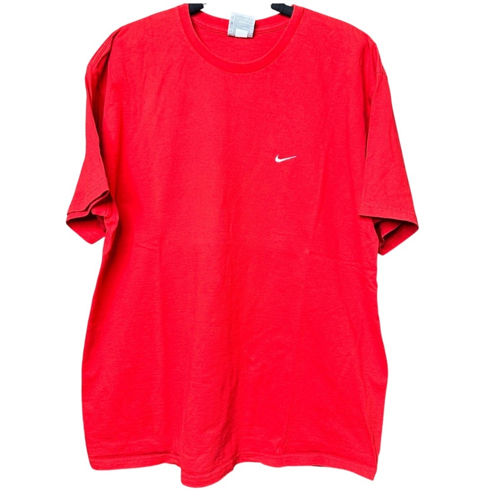 Nike Swoosh Small Logo Casual T Shirt Red Men's XL Mexico Made Athletic Sporty